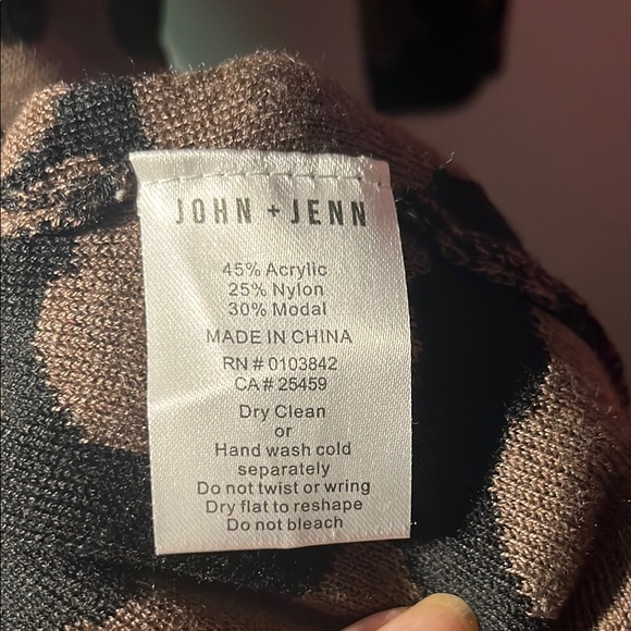 Black and Tan Floral Long Sleeve Dress - Picture 3 of 6